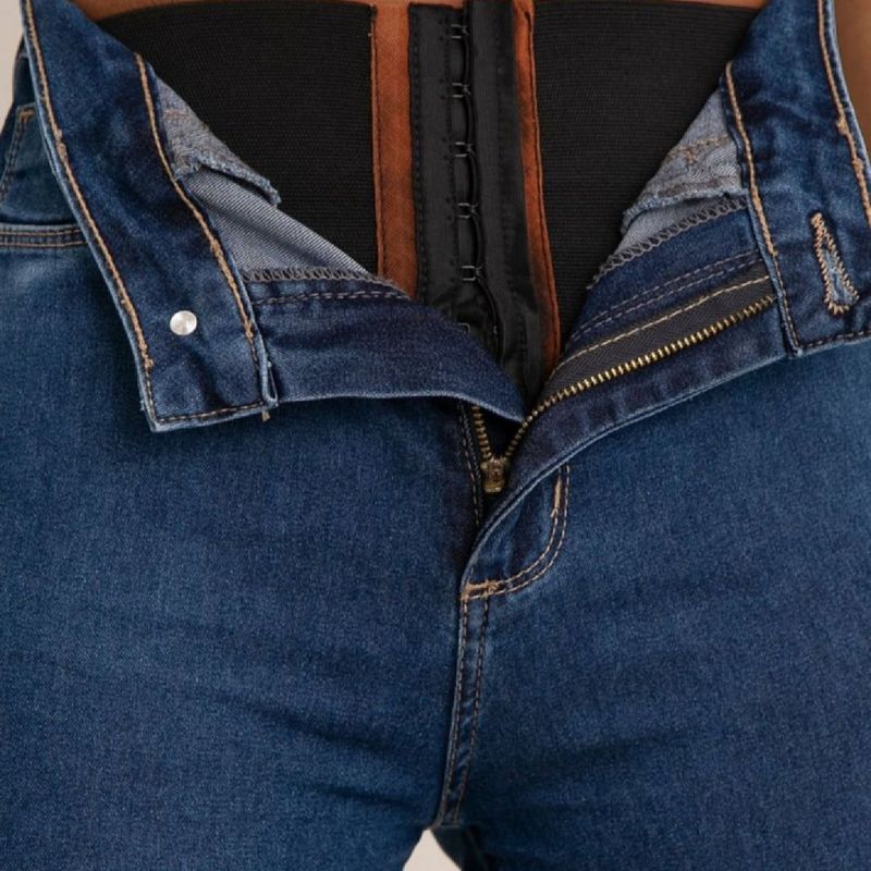 ShapeDenim™ Jeans